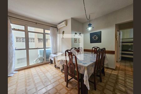 Sala de apartamento para alugar com 3 quartos, 40m² em Jardim Belmar, Guarujá