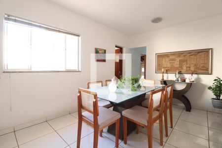 Sala de Jantar de casa para alugar com 3 quartos, 150m² em Osvaldo Rezende, Uberlândia