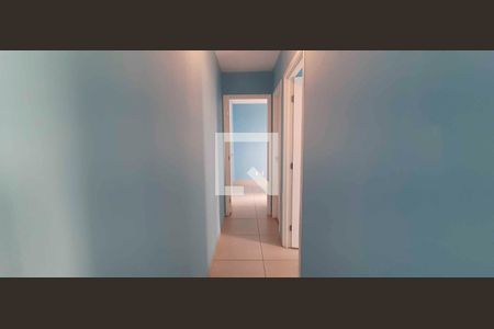 Corredor de apartamento para alugar com 2 quartos, 47m² em Quitaúna, Osasco