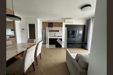 Sala de apartamento para alugar com 1 quarto, 53m² em Alphaville Industrial, Barueri