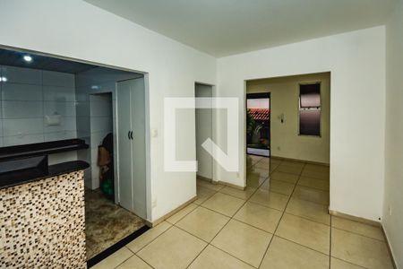 Casa à venda com 3 quartos, 95m² em Copacabana, Belo Horizonte