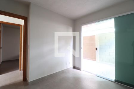 Quarto 2 de apartamento para alugar com 2 quartos, 47m² em Shopping Park, Uberlândia