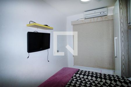 Quarto 1 de apartamento para alugar com 2 quartos, 50m² em Irajá, Rio de Janeiro