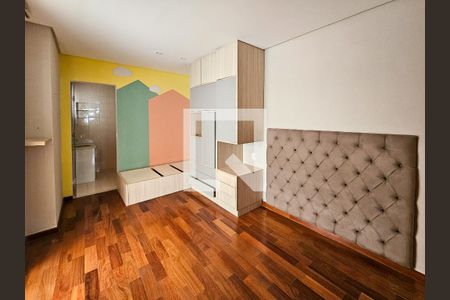 Suite de casa para alugar com 3 quartos, 140m² em Vila Gilda, Santo André