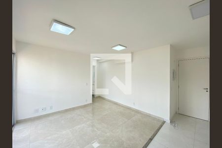 Sala/Cozinha de apartamento para alugar com 1 quarto, 35m² em Parada Inglesa, São Paulo
