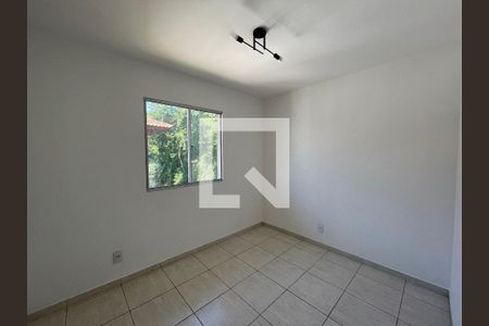 Quarto 2 de apartamento para alugar com 2 quartos, 55m² em Centro, Cotia