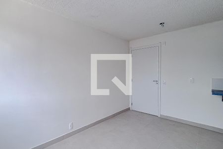 Sala de apartamento à venda com 2 quartos, 33m² em Parque Industrial Tomas Edson, São Paulo