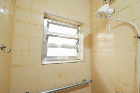 Banheiro de casa para alugar com 1 quarto, 60m² em Jardim São Paulo, São Paulo