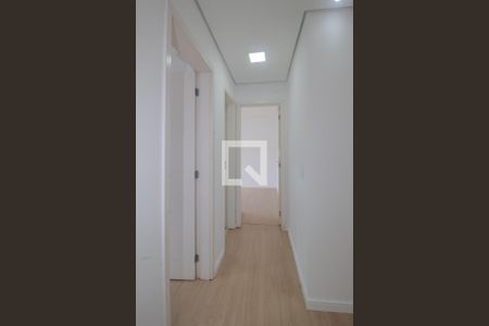 Corredor de apartamento à venda com 2 quartos, 50m² em Cristal, Porto Alegre