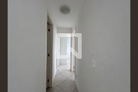 Corredor de apartamento à venda com 3 quartos, 77m² em Recreio dos Bandeirantes, Rio de Janeiro