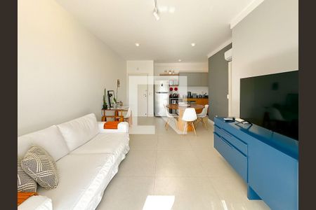 Sala de TV de apartamento para alugar com 2 quartos, 70m² em Cachoeira do Bom Jesus, Florianópolis