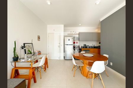 Sala de Jantar de apartamento para alugar com 2 quartos, 70m² em Cachoeira do Bom Jesus, Florianópolis