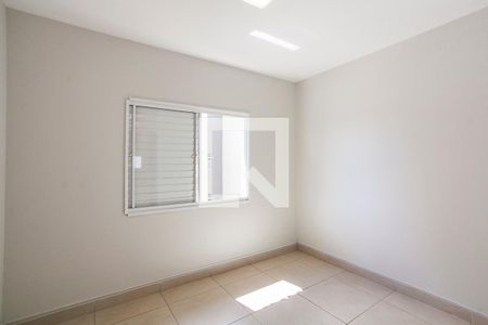Suite de apartamento para alugar com 3 quartos, 77m² em Laranjeiras, Uberlândia