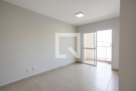 Sala de apartamento para alugar com 3 quartos, 77m² em Laranjeiras, Uberlândia