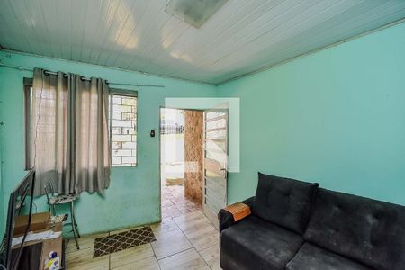 Sala de casa para alugar com 3 quartos, 74m² em Vila Jardim, Porto Alegre