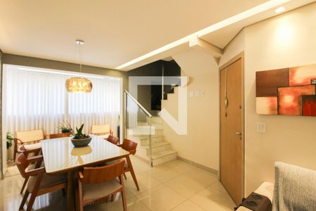 Sala 1 de apartamento para alugar com 4 quartos, 190m² em Fernão Dias, Belo Horizonte