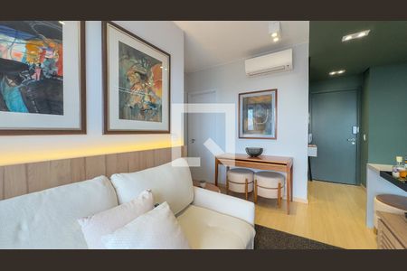 Sala de apartamento à venda com 2 quartos, 57m² em Santo Amaro, São Paulo