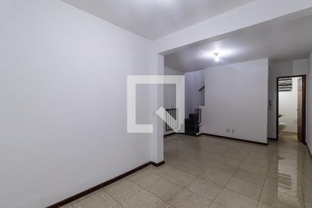 Sala de casa de condomínio à venda com 3 quartos, 109m² em Dona Clara, Belo Horizonte