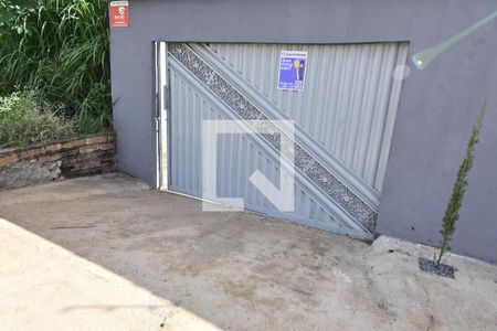 Casa para alugar com 3 quartos, 115m² em Residencial Recanto do Bosque, Goiânia