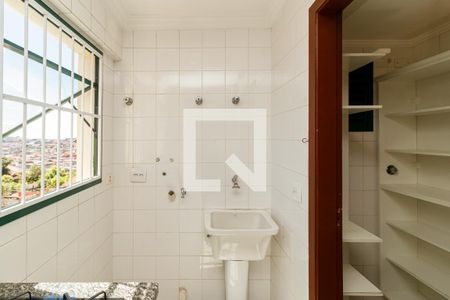 Cozinha e Área de Serviço de apartamento para alugar com 2 quartos, 68m² em Vila Medeiros, São Paulo