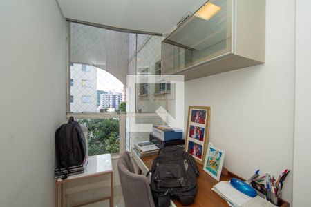 Apartamento à venda com 3 quartos, 172m² em Buritis, Belo Horizonte