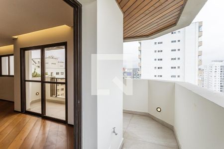 Varanda da Sala de apartamento à venda com 4 quartos, 200m² em Indianópolis, São Paulo