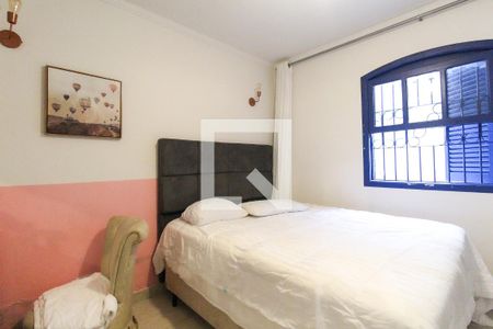Quarto 1 de casa à venda com 2 quartos, 250m² em Vila Campanela, São Paulo