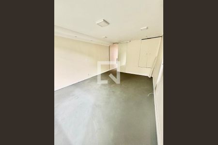 Sala de casa à venda com 3 quartos, 140m² em Itaim Bibi, São Paulo