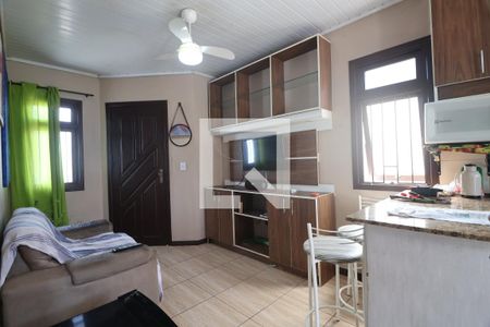 Sala e Cozinha de casa à venda com 2 quartos, 43m² em São José, Canoas
