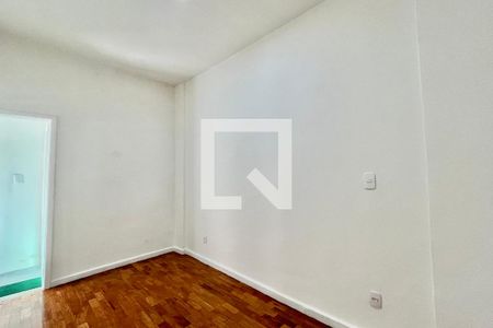Sala  de apartamento à venda com 1 quarto, 32m² em Leme, Rio de Janeiro