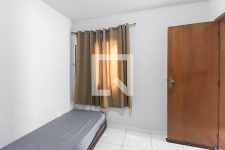 Quarto 1 de casa de condomínio para alugar com 2 quartos, 64m² em Itaquera, São Paulo