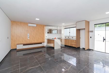 Sala/Cozinha de casa para alugar com 3 quartos, 130m² em Jardim Sao Sebastiao, São Paulo