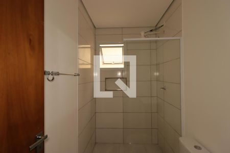 Banheiro de kitnet/studio para alugar com 1 quarto, 25m² em Bangú, Santo André