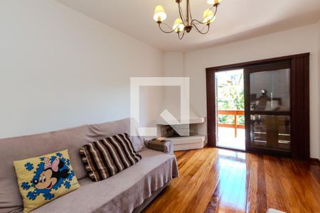 Sala de casa à venda com 4 quartos, 251m² em Tristeza, Porto Alegre