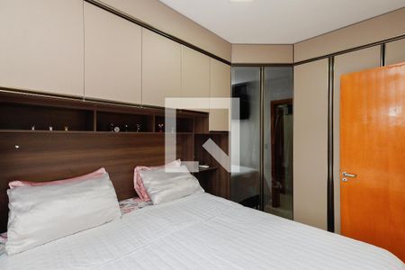 Quarto 1 de apartamento à venda com 2 quartos, 67m² em Vila Mazzei, São Paulo