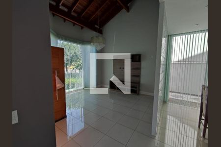 Foto 01 de casa de condomínio à venda com 4 quartos, 217m² em Swiss Park, Campinas