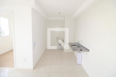 Sala / Cozinha  de apartamento para alugar com 2 quartos, 37m² em Limão, São Paulo