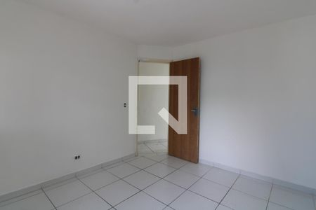 Quarto 2 de casa para alugar com 2 quartos, 64m² em Ponte Rasa, São Paulo