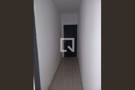 Corredor de casa para alugar com 2 quartos, 125m² em Vila Marcondes, Carapicuíba