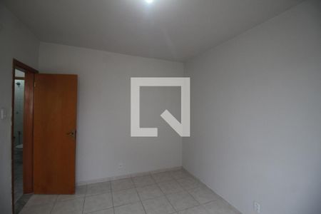 Quarto 1 de apartamento para alugar com 2 quartos, 50m² em Centro, Nova Iguaçu
