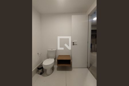 Banheiro - torneira de apartamento para alugar com 1 quarto, 30m² em Vila Gumercindo, São Paulo