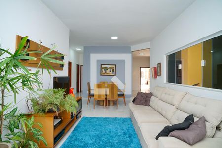 Sala de casa para alugar com 3 quartos, 150m² em Ponta Grossa, Maricá