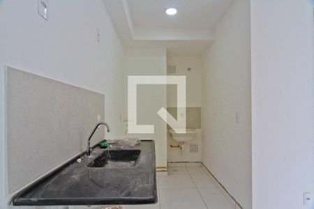 Sala/cozinha de apartamento para alugar com 2 quartos, 32m² em Parque Pan Americano, São Paulo