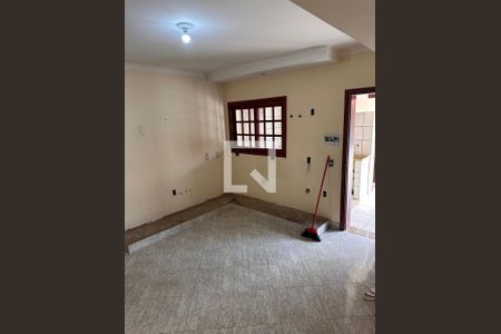 Sala de casa para alugar com 4 quartos, 280m² em Jardim Nova Europa, Campinas