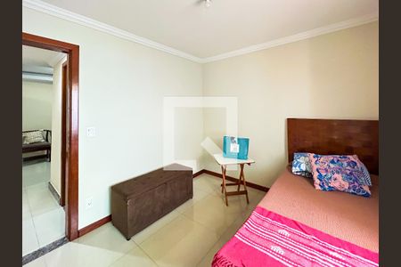 Casa à venda com 5 quartos, 278m² em Alípio de Melo, Belo Horizonte