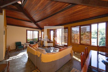 SALA de casa à venda com 6 quartos, 442m² em Santa Lúcia, Belo Horizonte