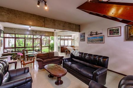 Sala de casa para alugar com 4 quartos, 359m² em Vila Gumercindo, São Paulo