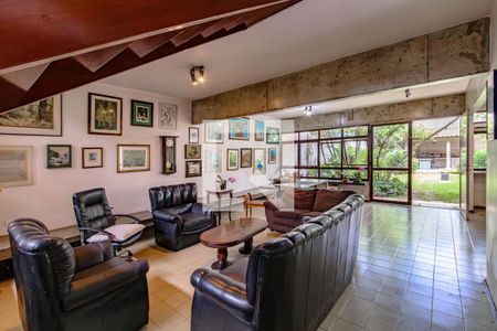 Sala de casa para alugar com 4 quartos, 359m² em Vila Gumercindo, São Paulo