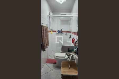 Banheiro de casa à venda com 3 quartos, 112m² em Jardim das Maravilhas, Santo André