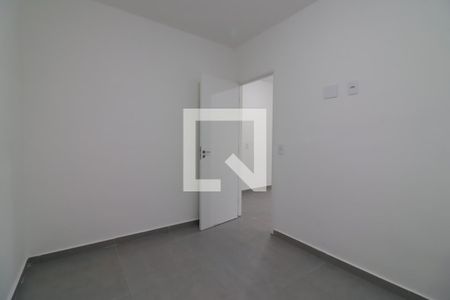 Quarto 1 de apartamento para alugar com 2 quartos, 41m² em Jardim Arize, São Paulo